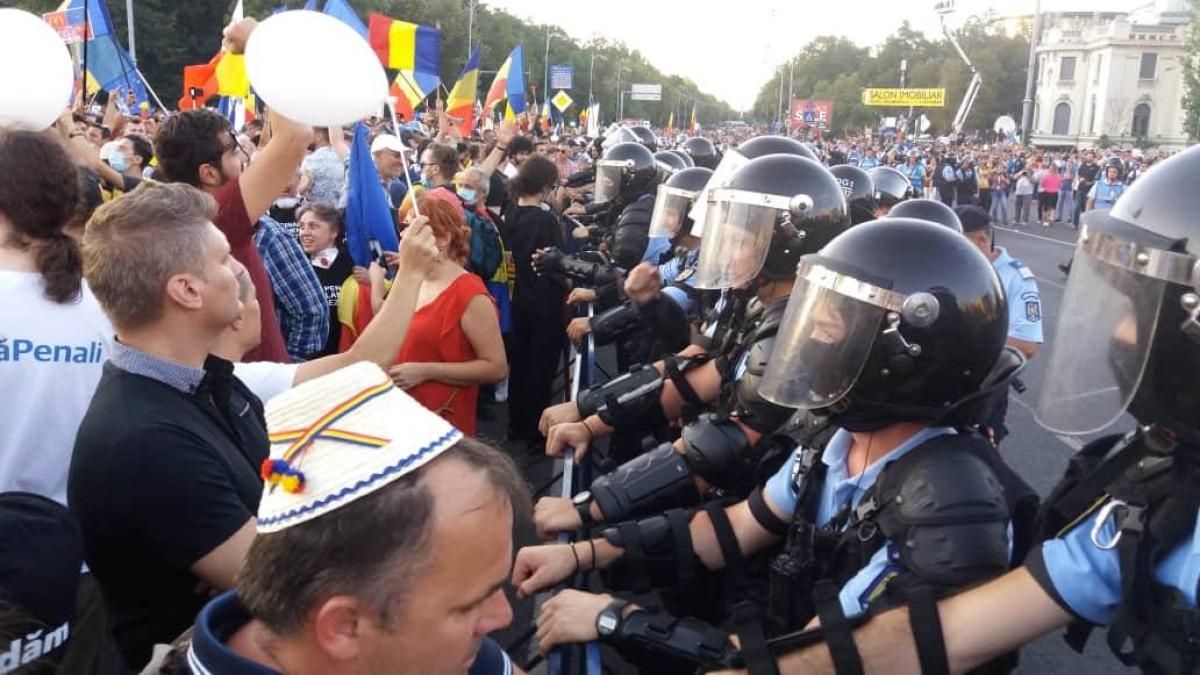 miting_piata_victoriei