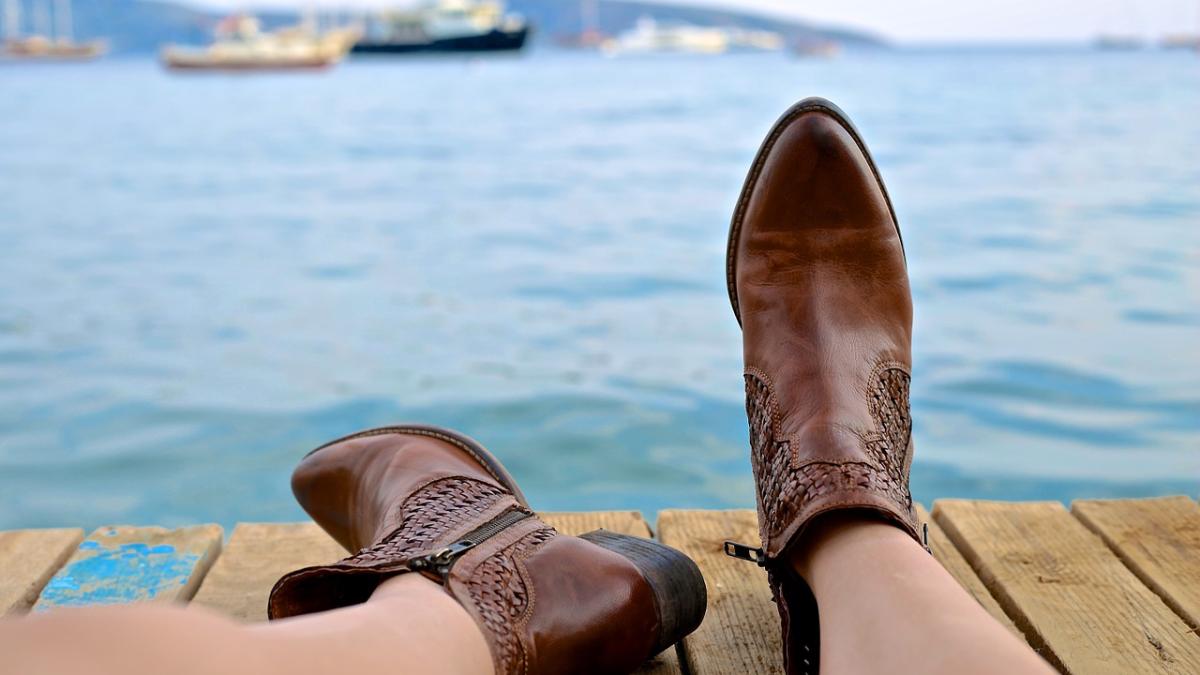 picioare_incaltaminte_femeie