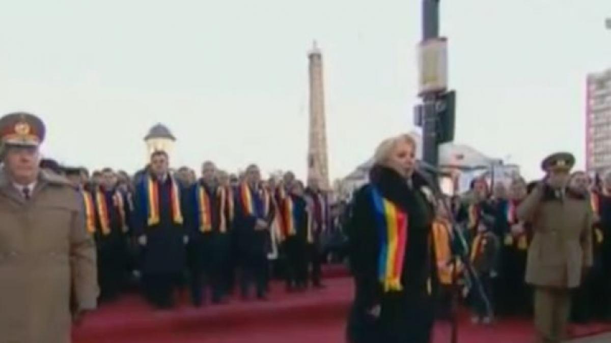 viorica_dancila_huiduita_focsani_parada_ziua_nationala_320077