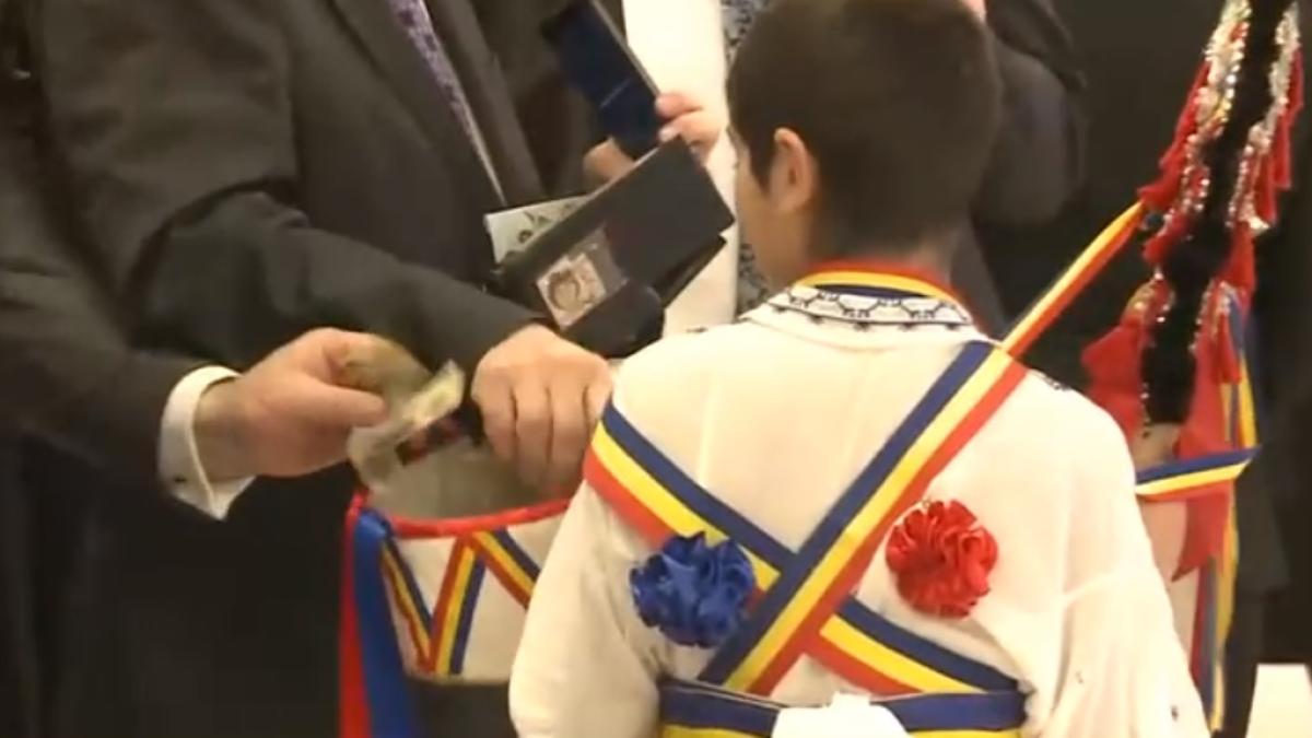 colindatori_parlament_captura_digi24