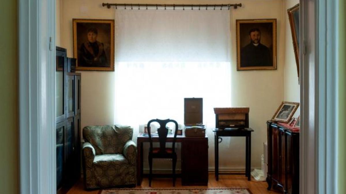 0142_1600x1067_43452800