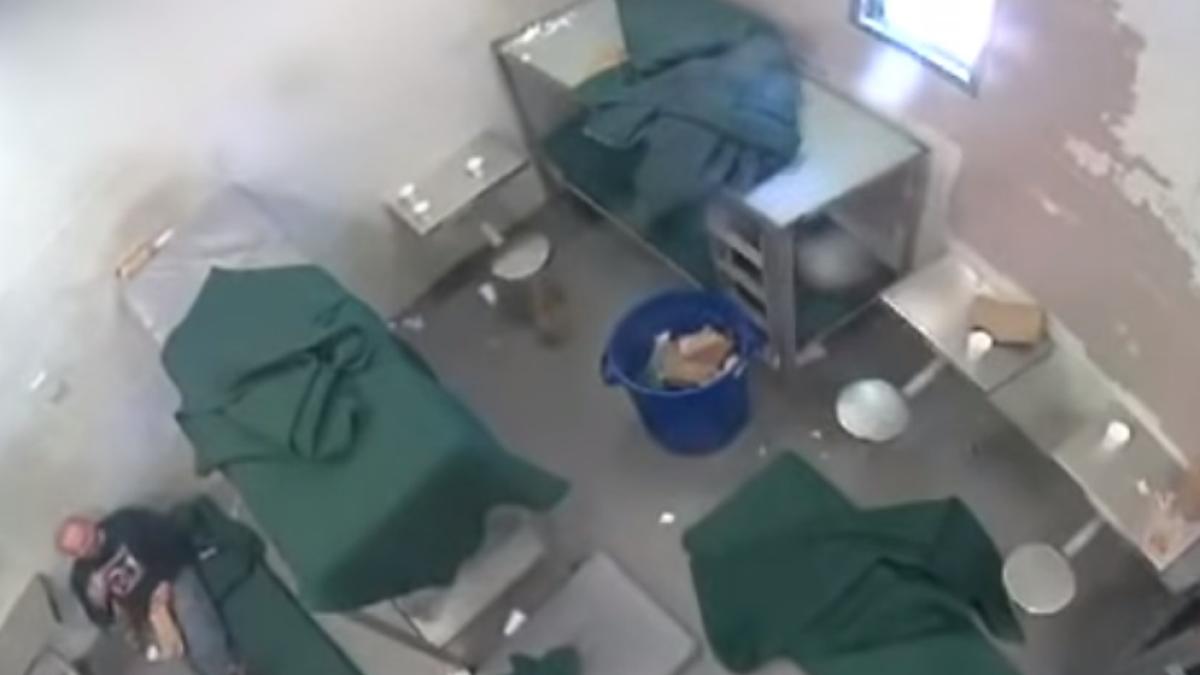 sua_evadare_inchisoare