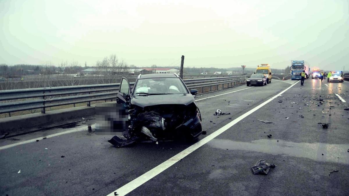 ungaria_accident_romani_autostrada2
