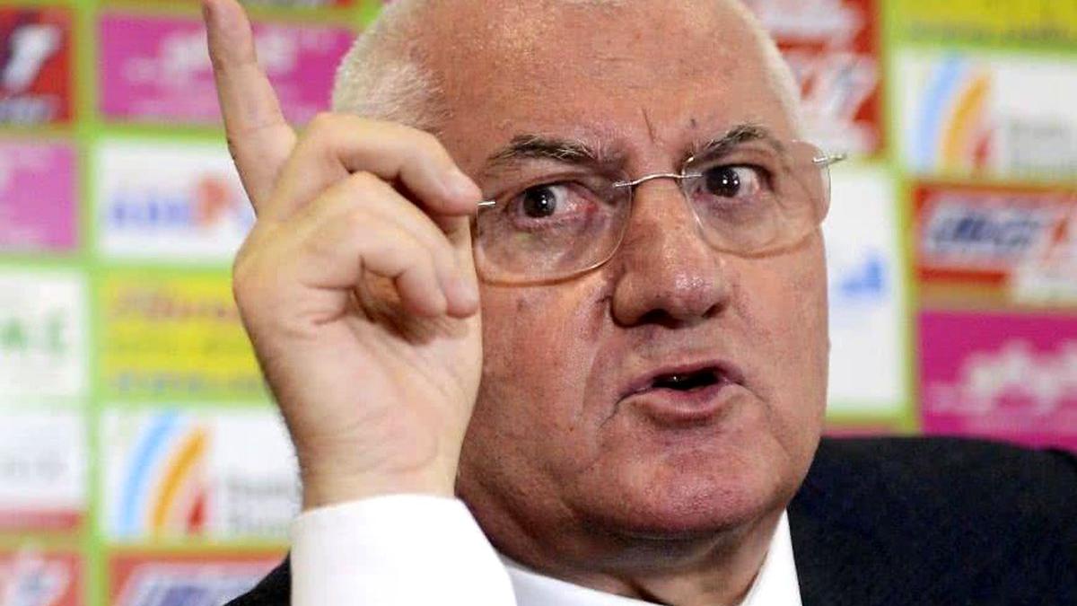 dumitru_dragomir_fanatik