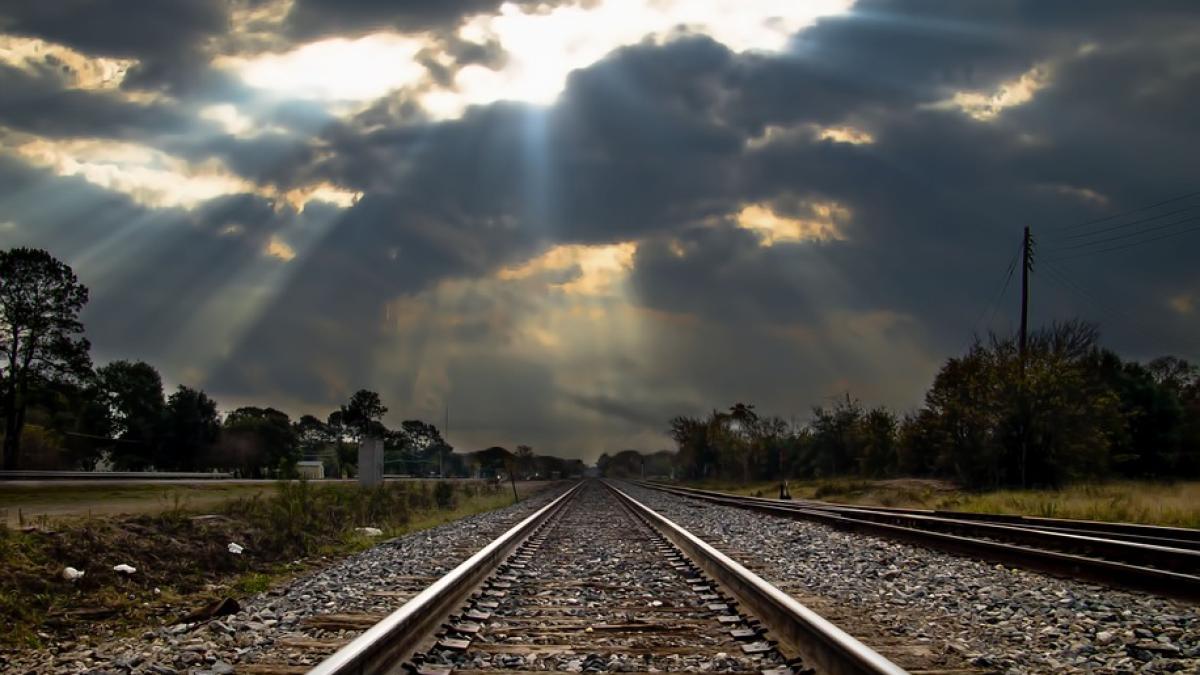 tren_deraiat_cai_ferate