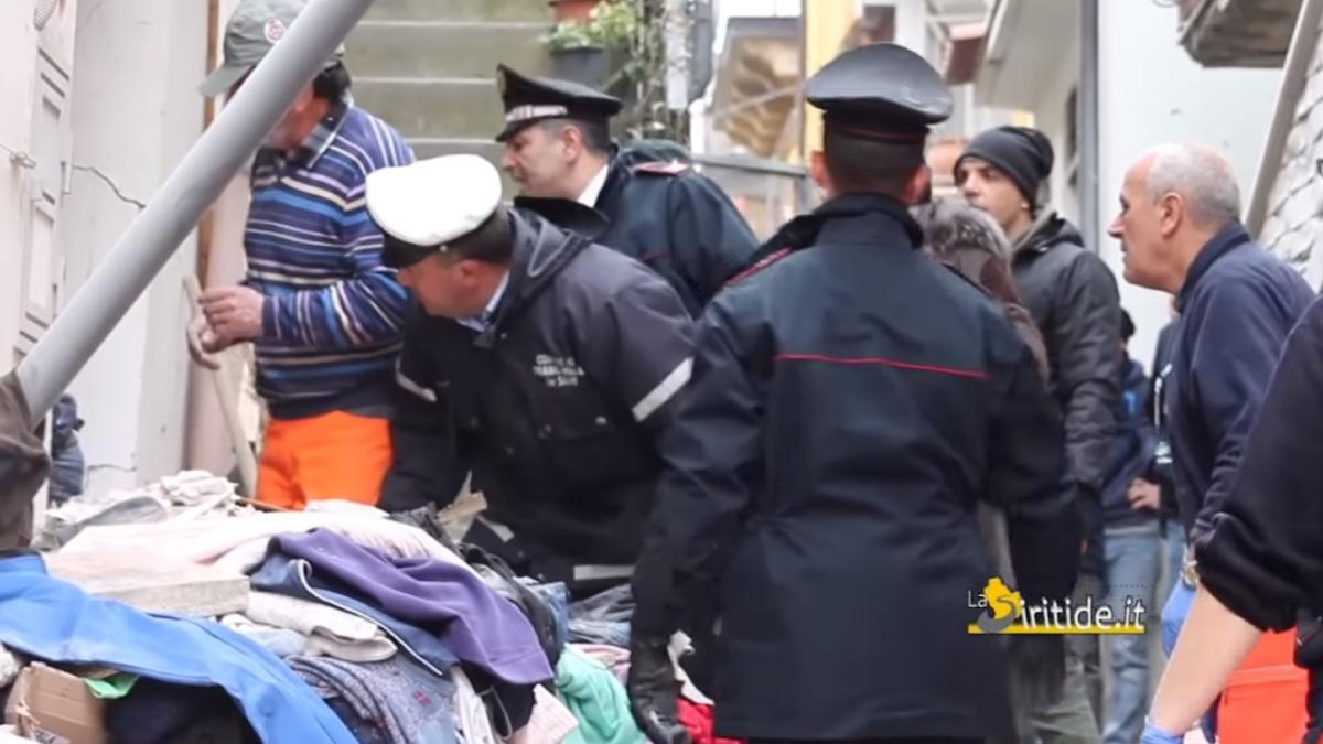 italia_explozie_casa_roman