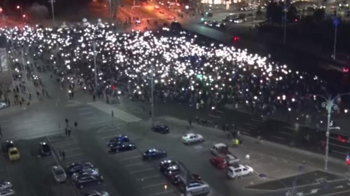 luminite_piata_victoriei_1