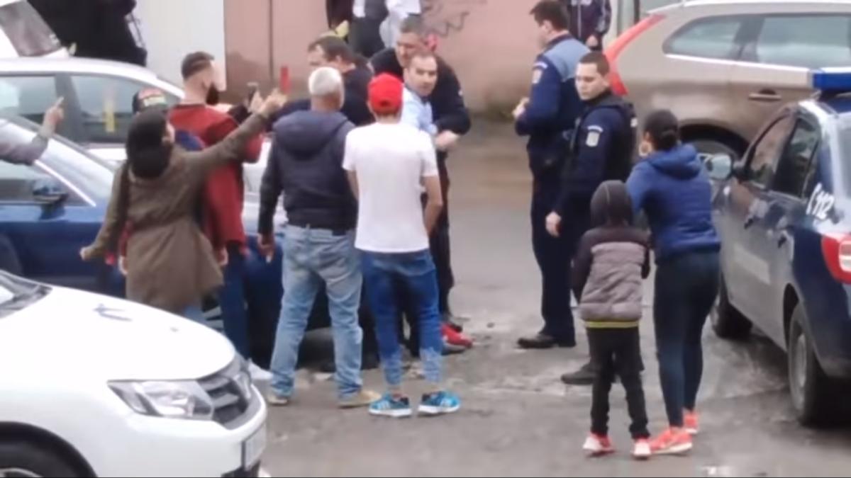 tulcea_bataie_romi_jandarmi_politisti