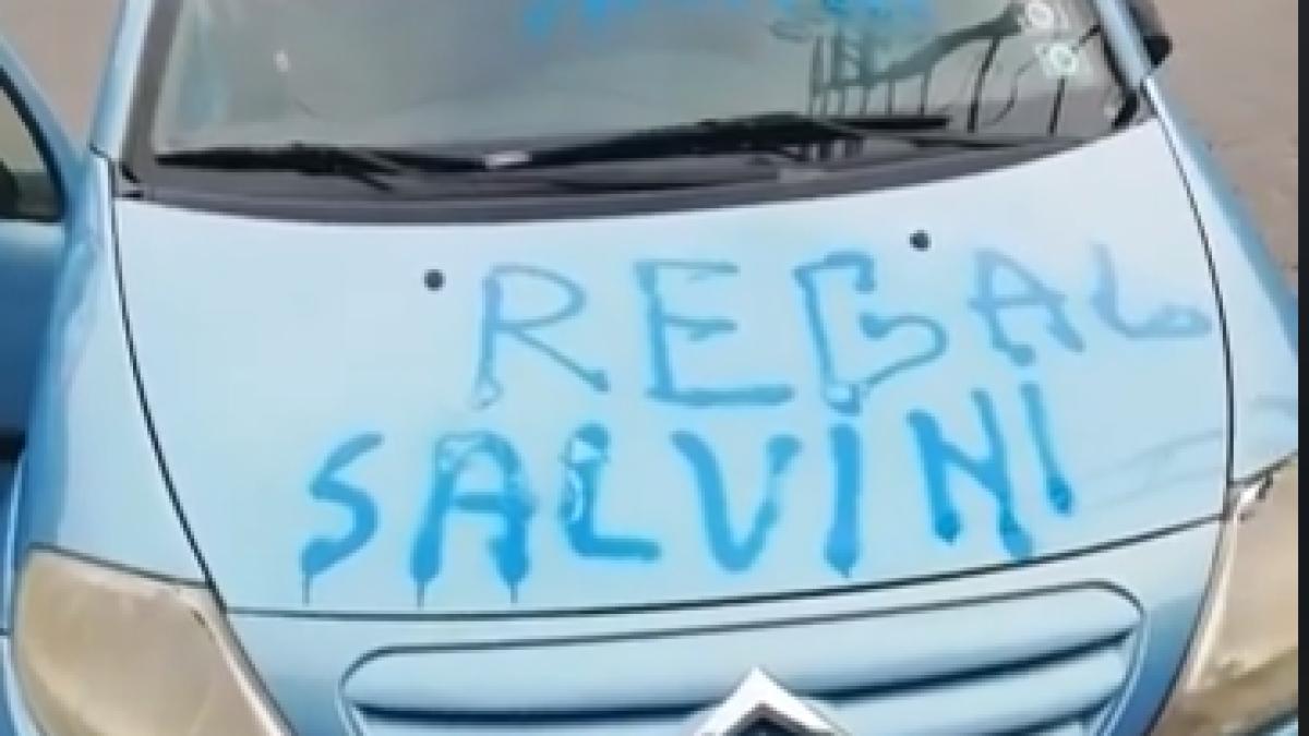 masina_cadou_salvini_main