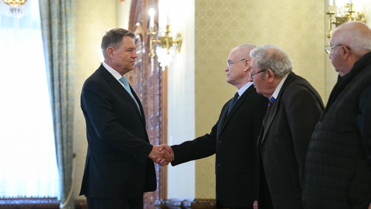 klaus_iohannis_eugen_nicolicea_presidency_ro_12aprilie