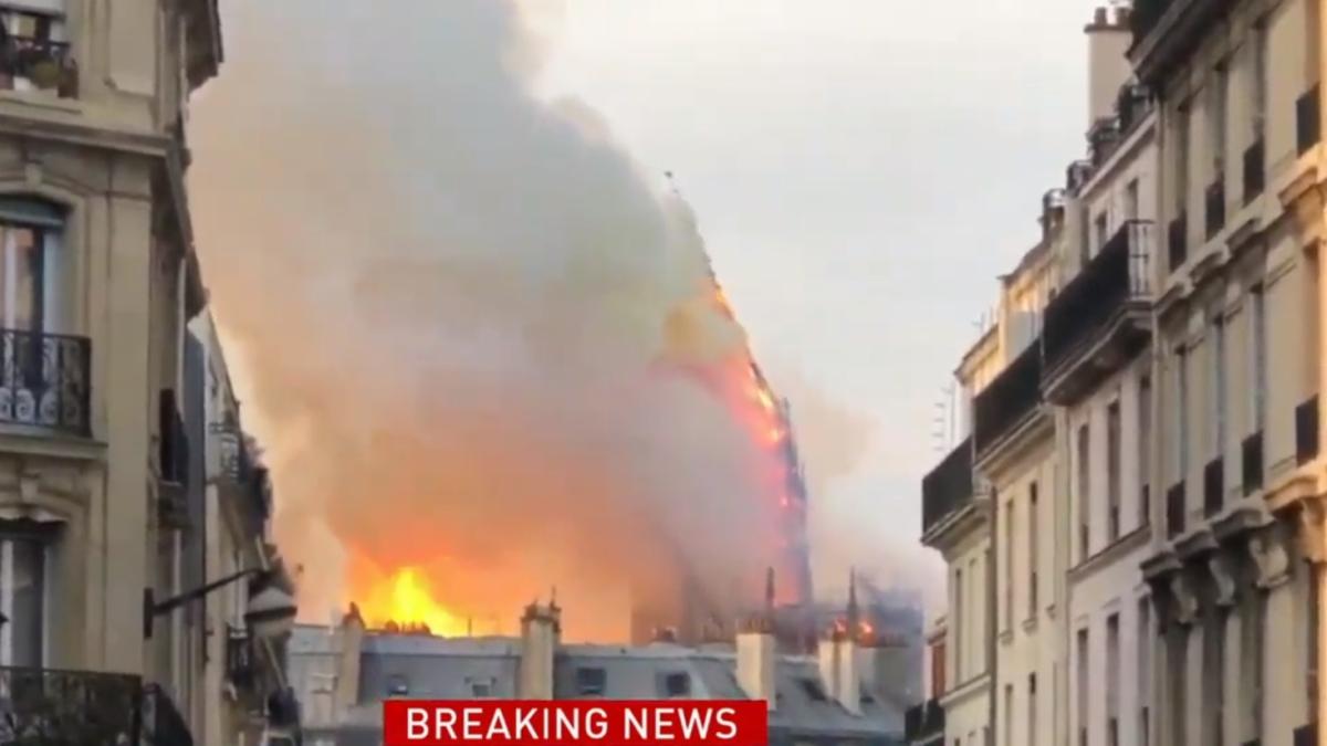 incendiu_notre_dame_captura_15apr_3