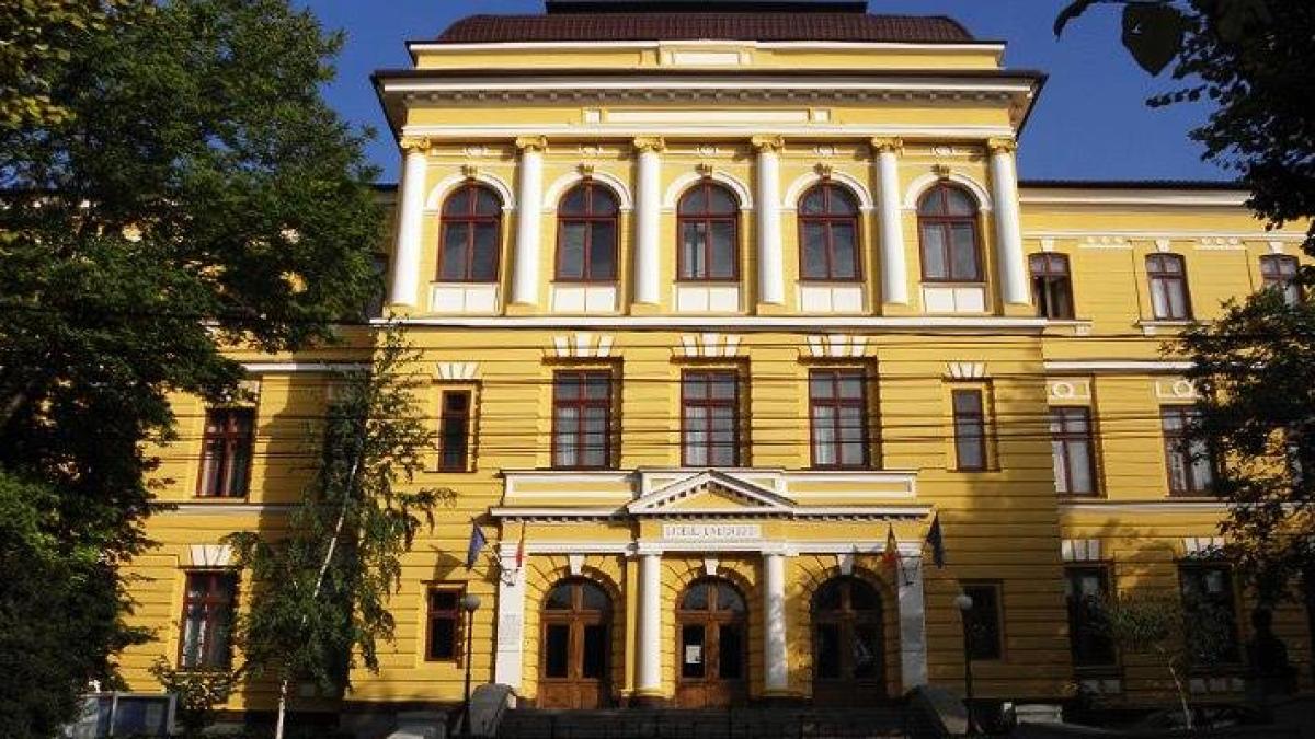 colegiul_costache_negruzzi_iasi_facebook