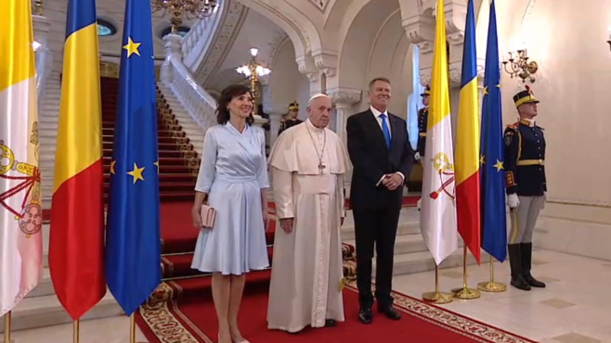 papa_francisc_poza_oficiala_cotroceni_klaus_iohannis_carmen_iohannis