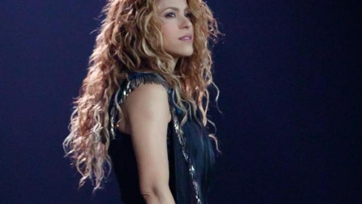 shakira_facebook