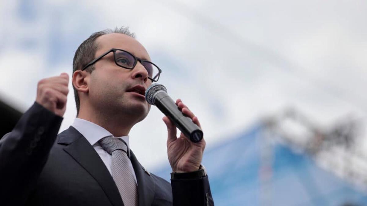 cristian_busoi_poza_facebook