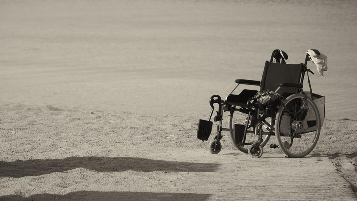 italia_romanca_scaun_cu_rotile_jefuita