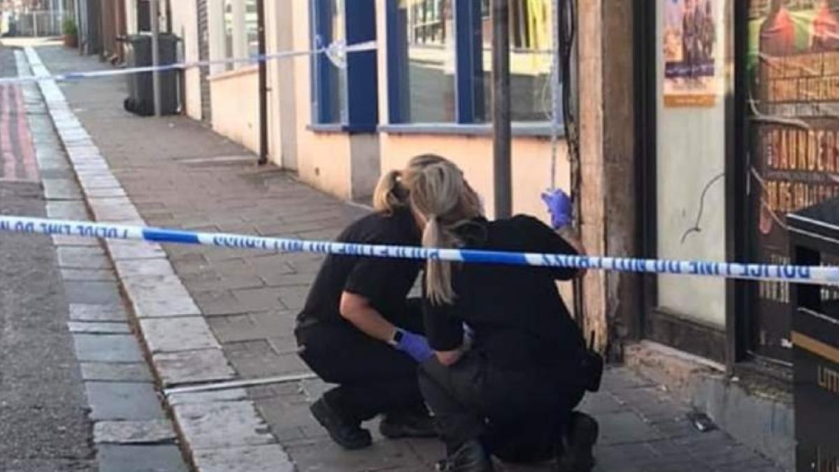 marea_britanie_bebelus_roman_cazut_de_la_etaj