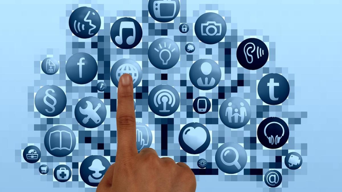 social_media_facebook_google