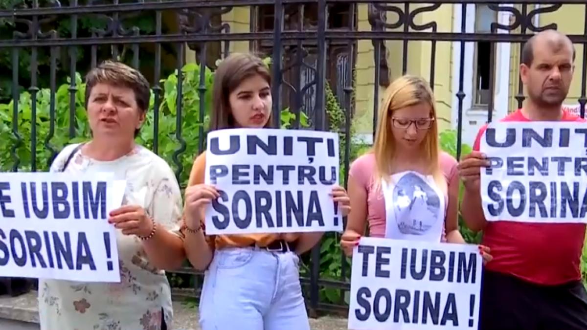 protest_sorina_curtea_de_apel_craiova