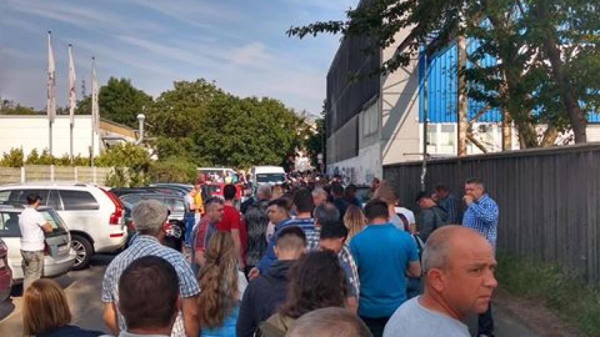 coada_sectie_votare_frankfurt