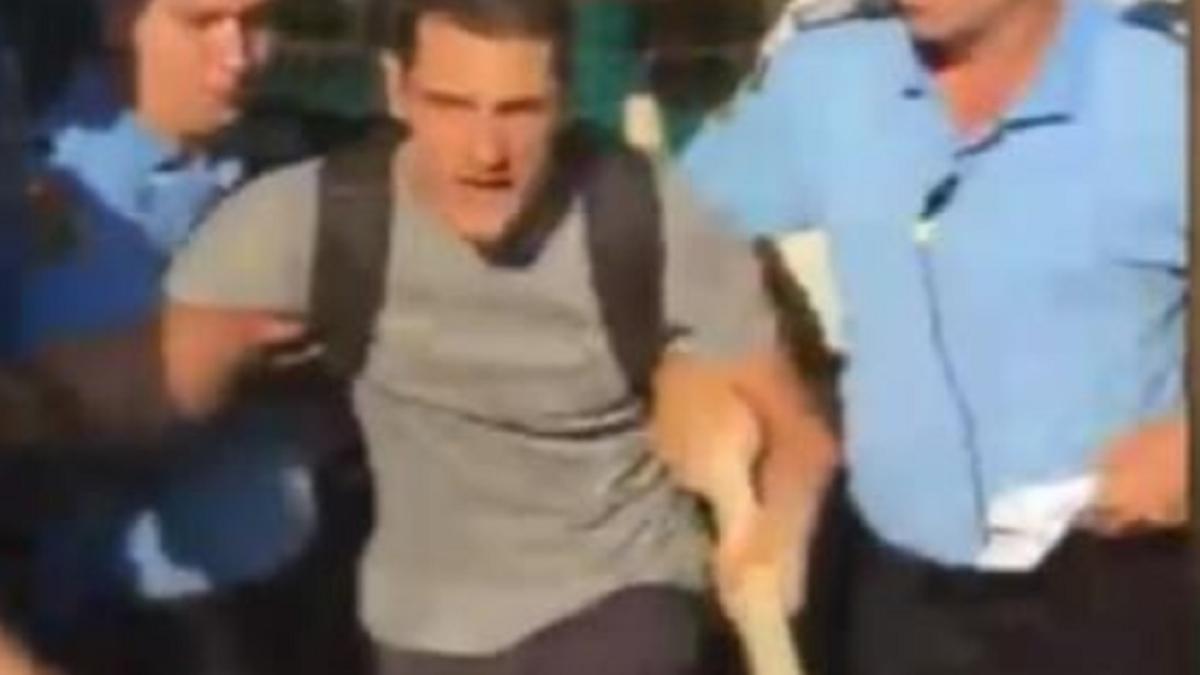 protestatar_ridicat_pentru_injurii_10_08_2019