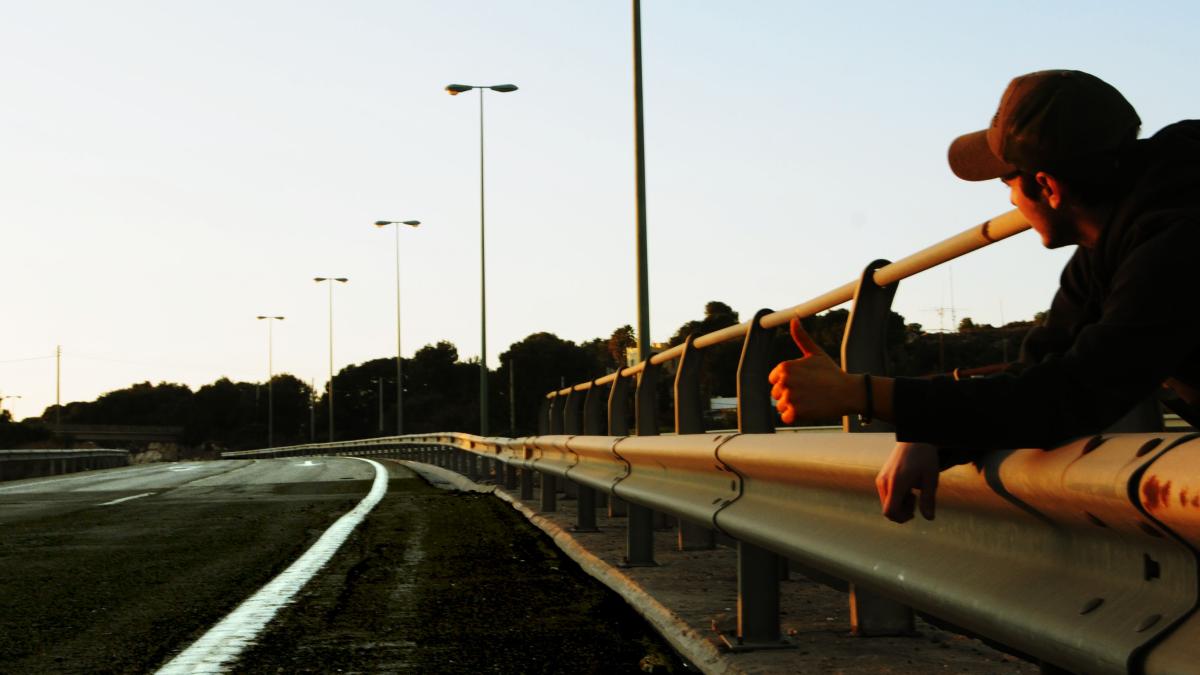 barbat_autostop_ocazie_flickr