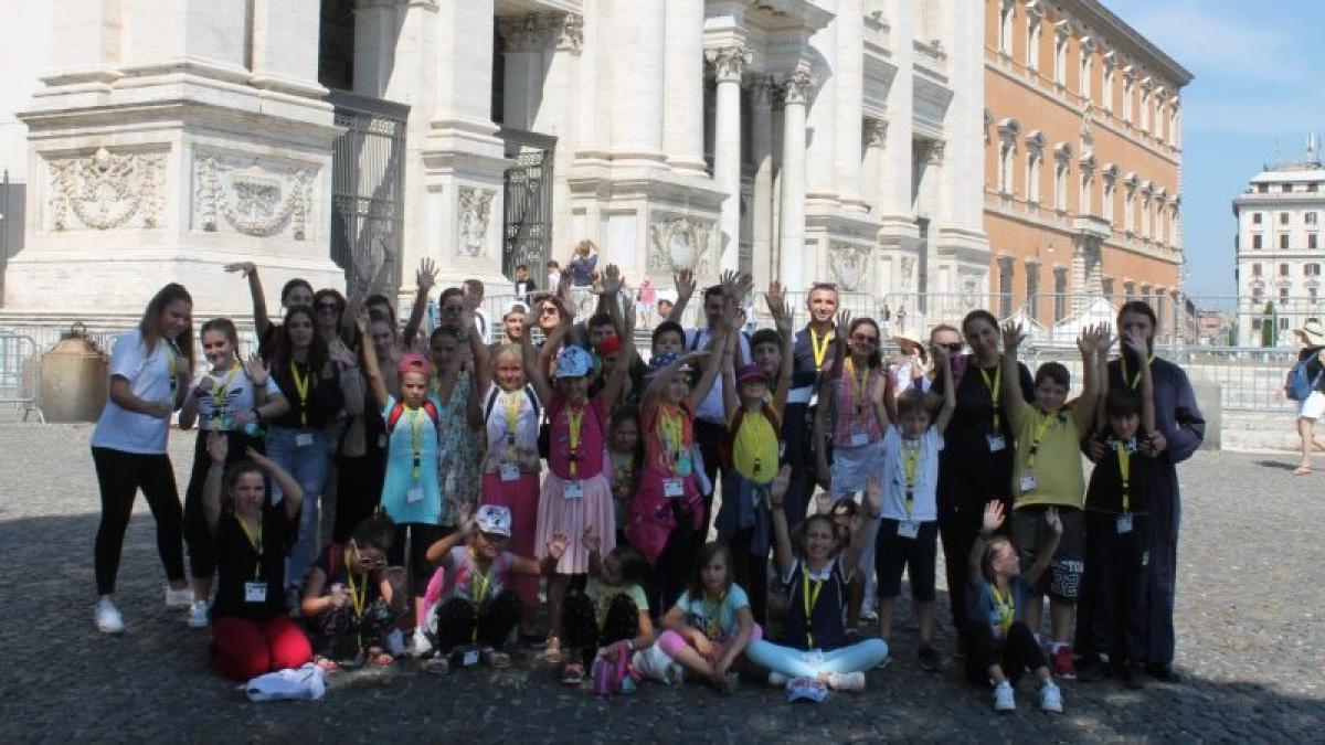 tineri_romani_lazio_vizita_roma_crestina