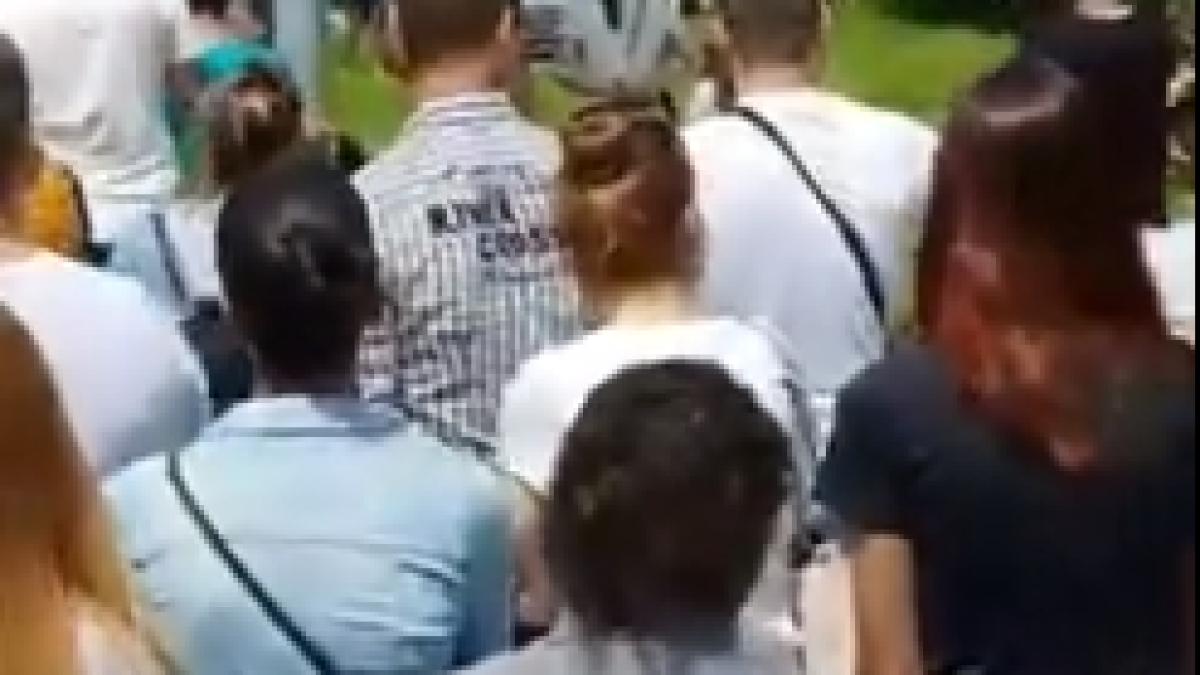 coada_sectie_votare_germania