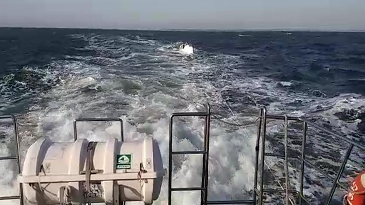 ambarcatiune_gara_de_coasta