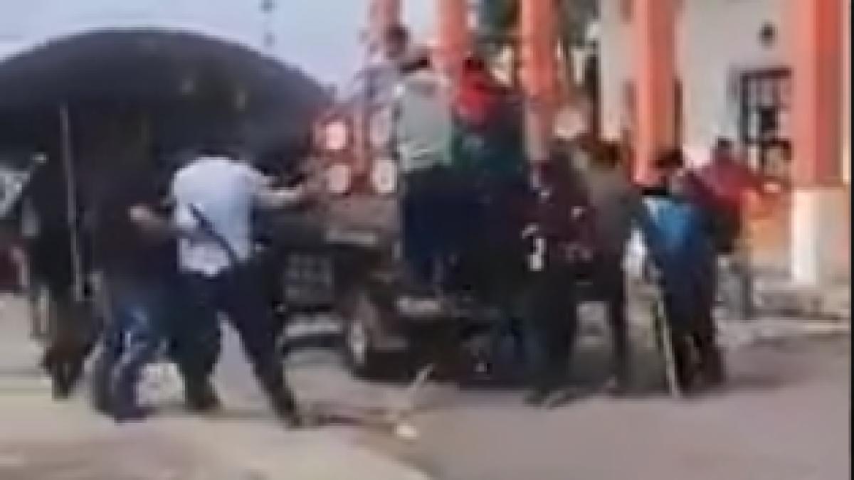 primar_mexic_tarat_cu_masina