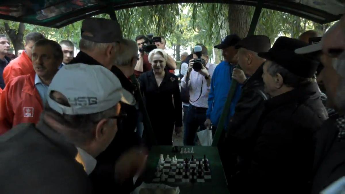 viorica_dancila_ialomita_pensionari_parc