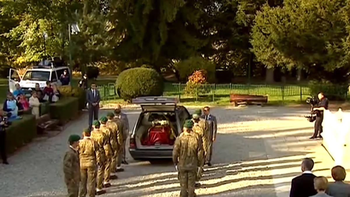 regina_maria_se_intoarce_in_romania