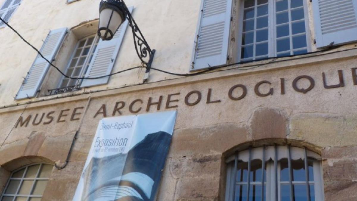 atentat_muzeu_franta