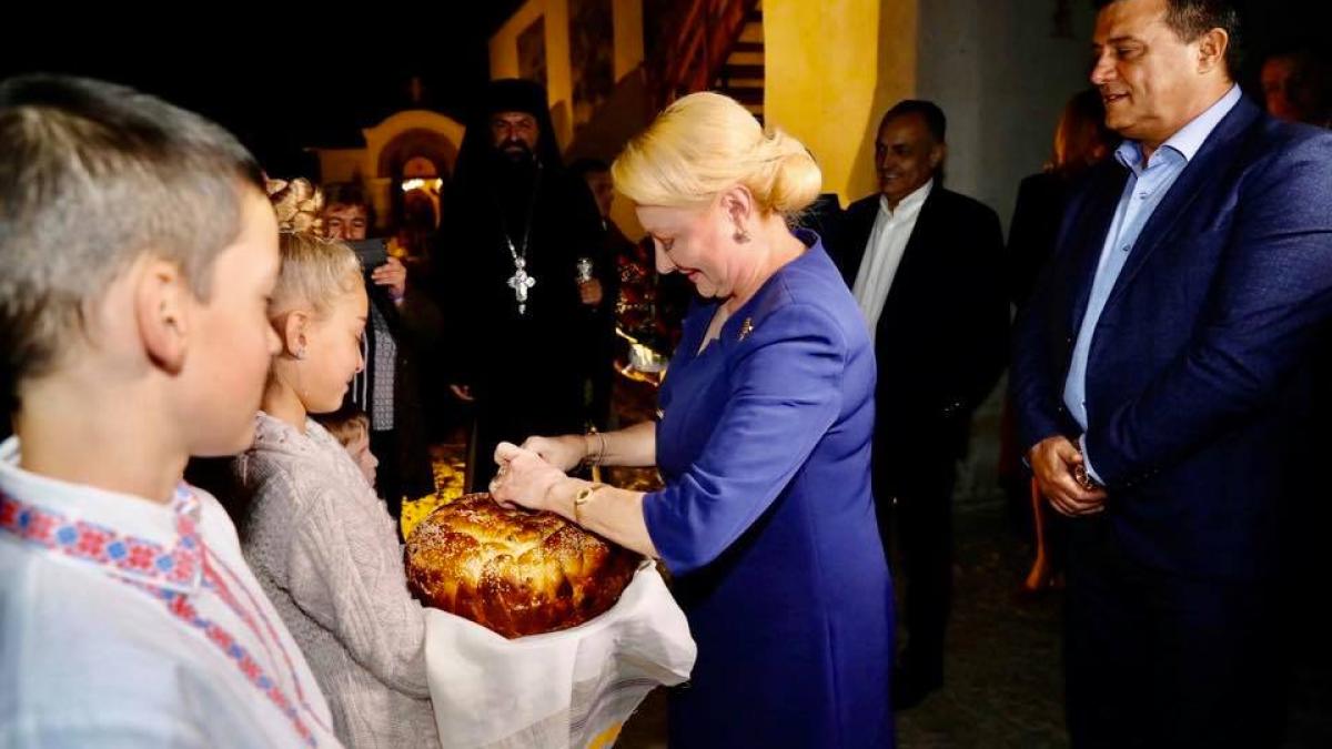 viorica_dancila_06_11_2019