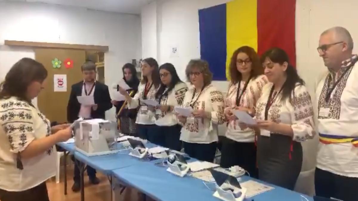 sectie_votare_valencia_vin_colindatorii