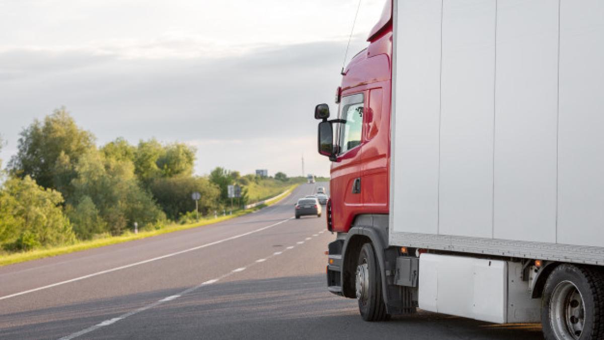 tir_sofer_camion_foto_sugestiv