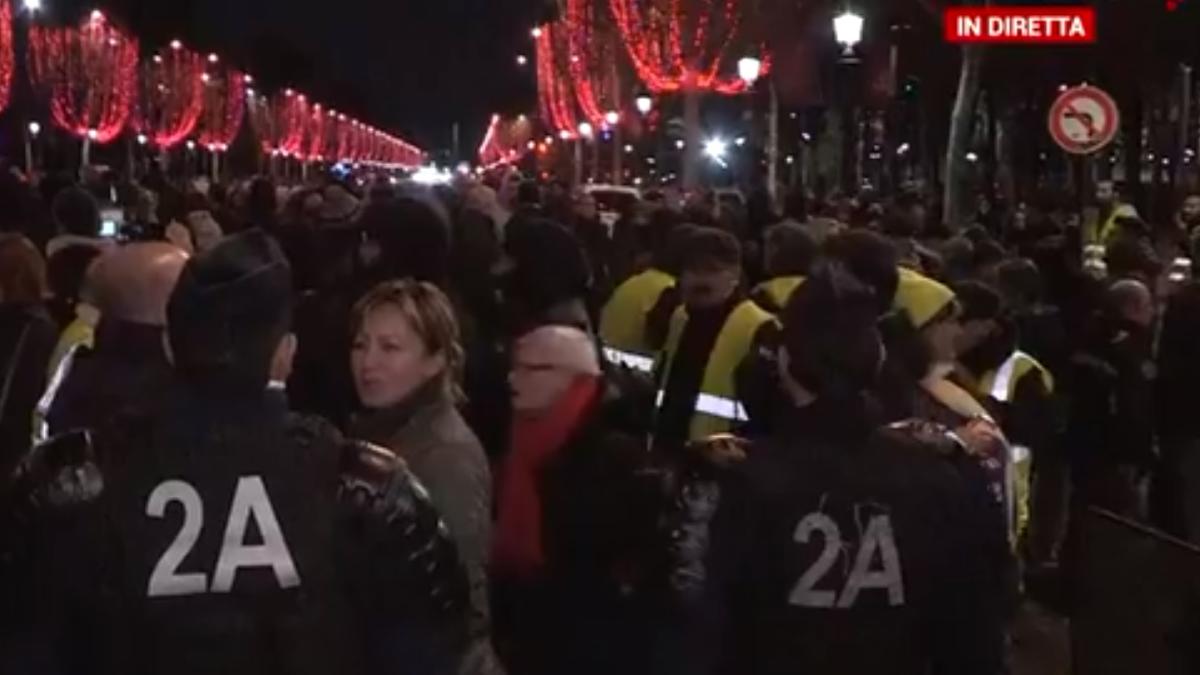 proteste_paris_noaptea