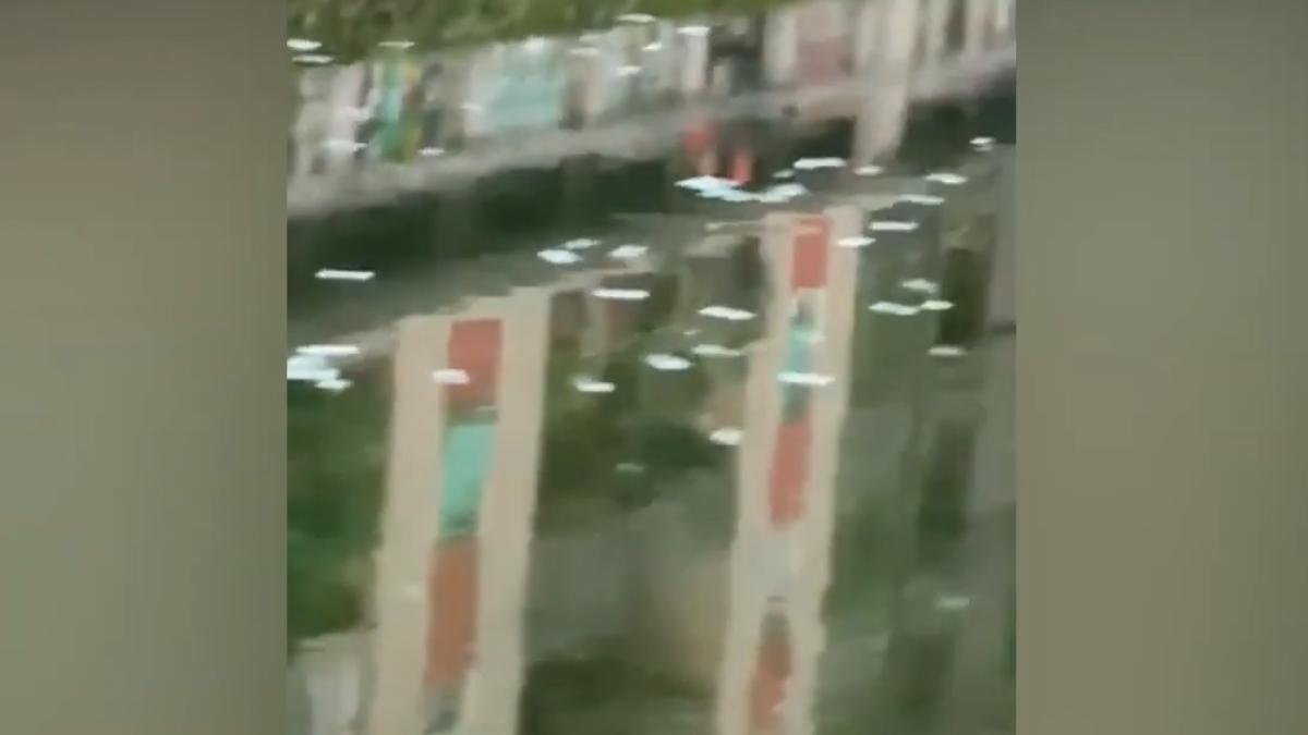 bancnote_100_euro_plutesc_pe_canal_milano