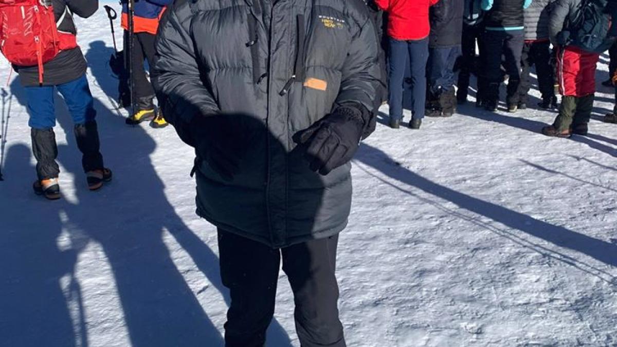 alex_benchea_alpinist_roman_orb_kilimanjaro_sursa_fb