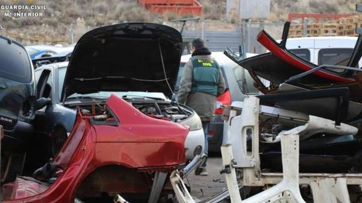 garda_civila_atelier_mecanic_spania_roman_ilegal