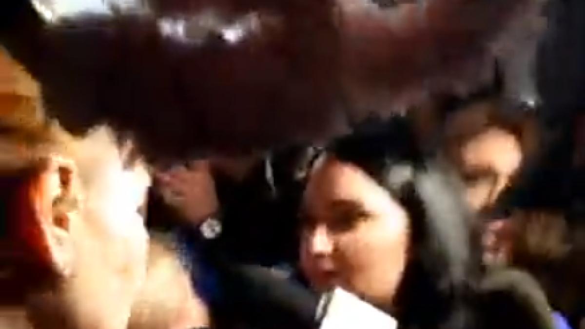 carmen_dan_atacata_cu_maioneza