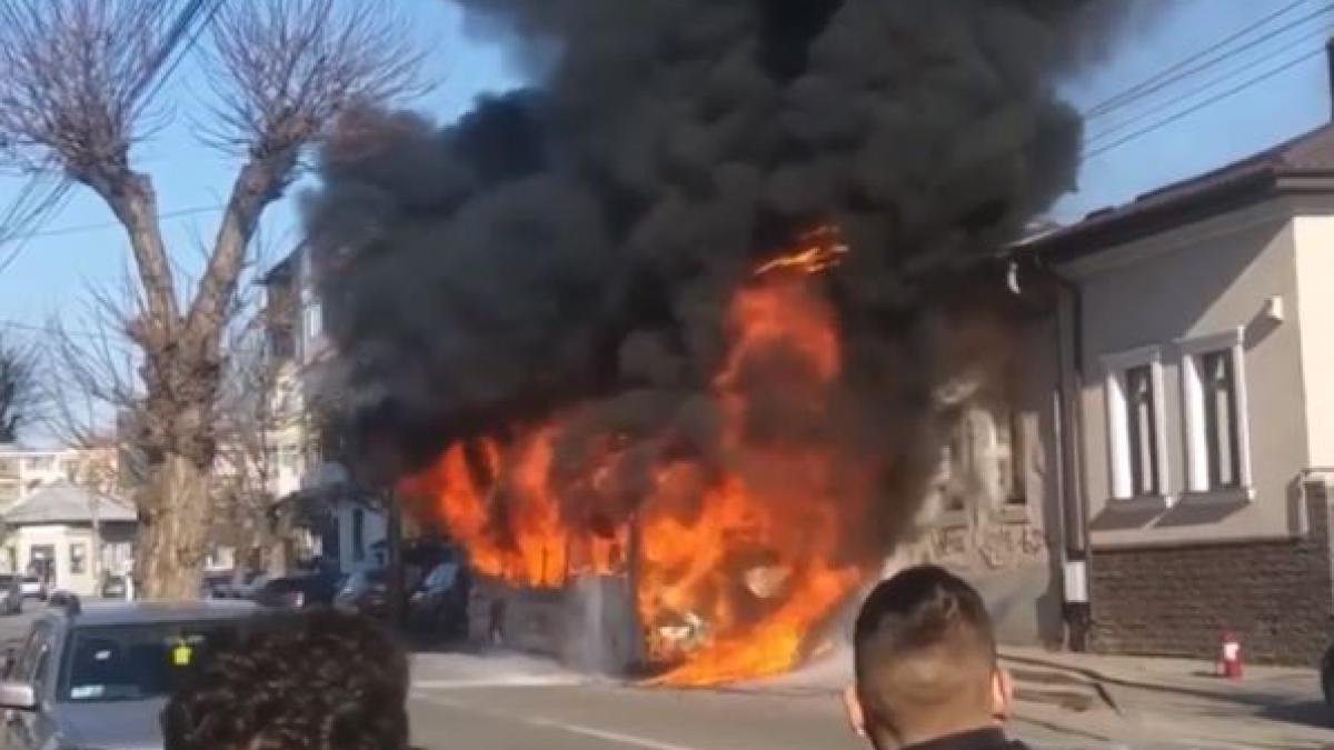 autobuz_craiova_romanesc_flacari