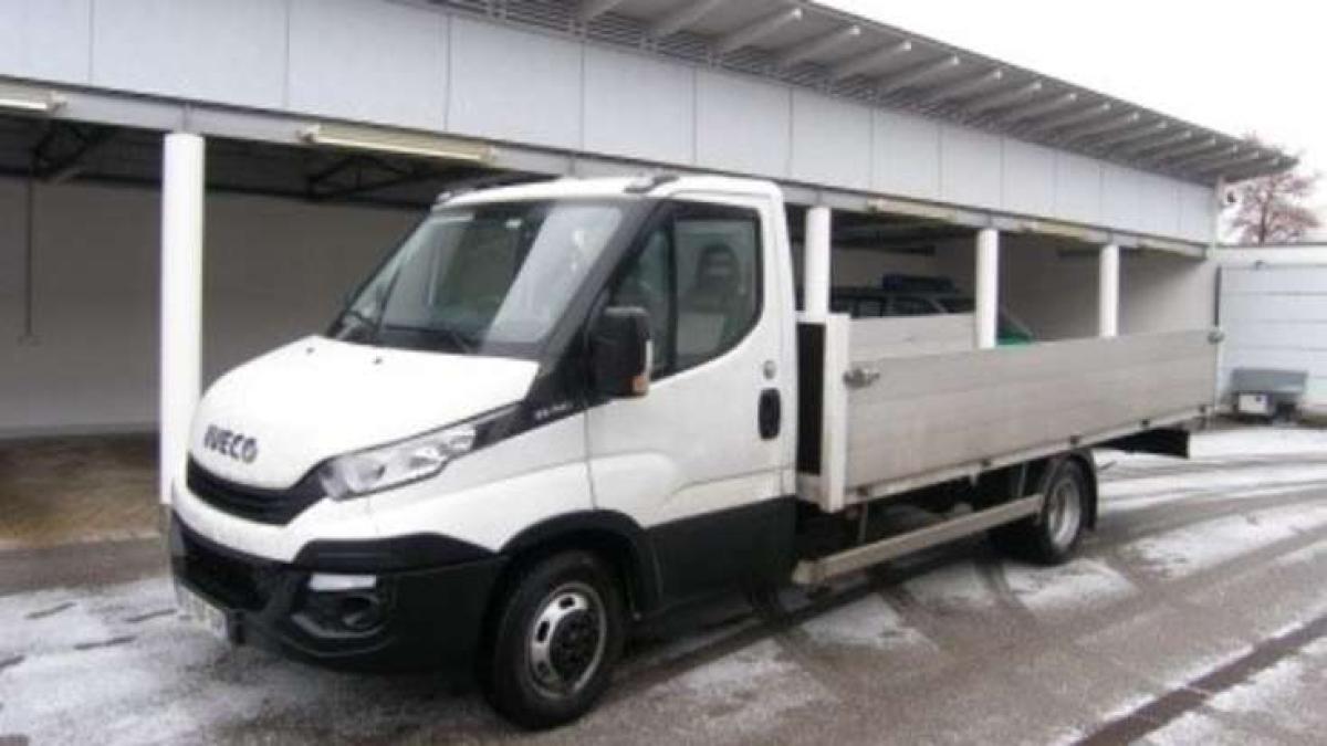 cmioneta_furata_franta