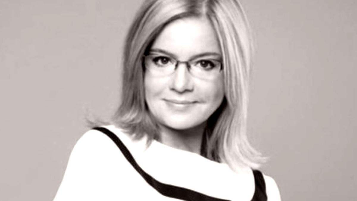 cristina_topescu_poza_alb_negru