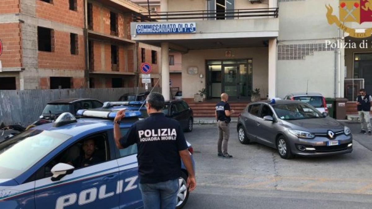 politisti_italia_carabinieri_sursa_livesicilia_it_commissariato_polizia_vittoria_624x300