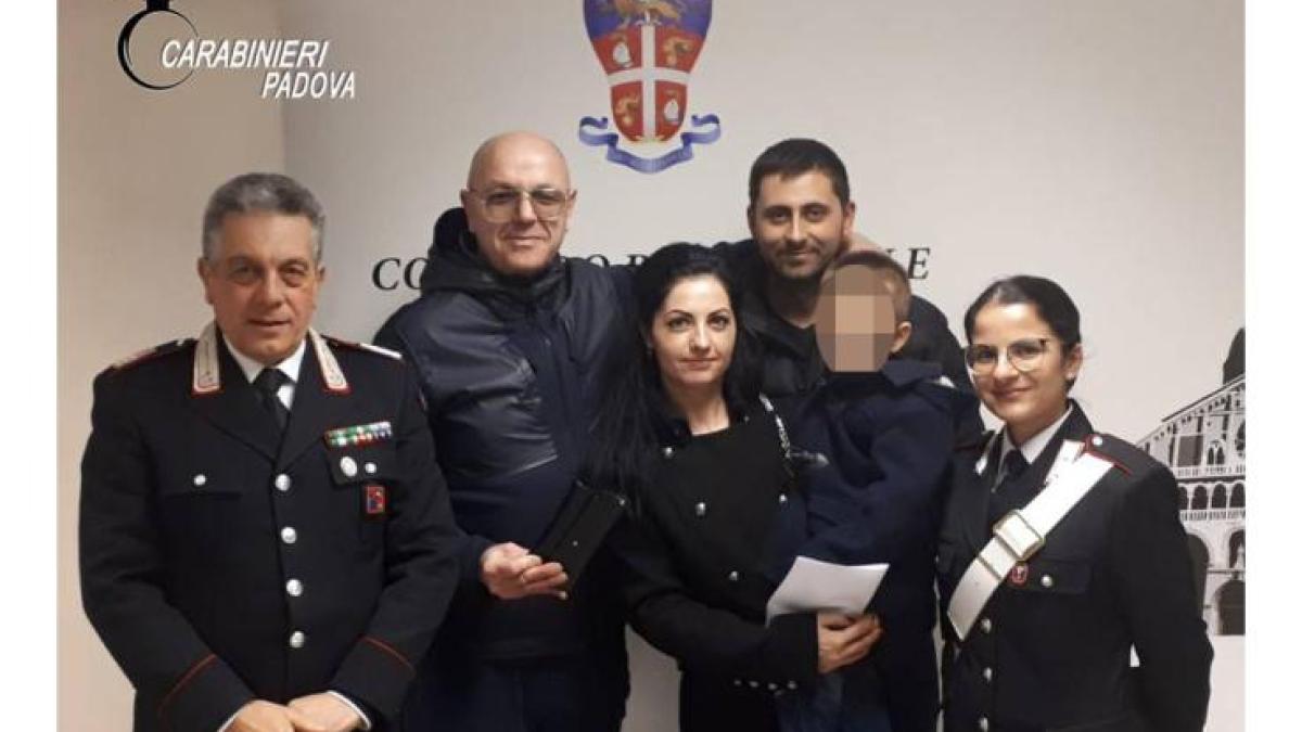 romanca_eroina_padova_portofel_gasit_si_returnat