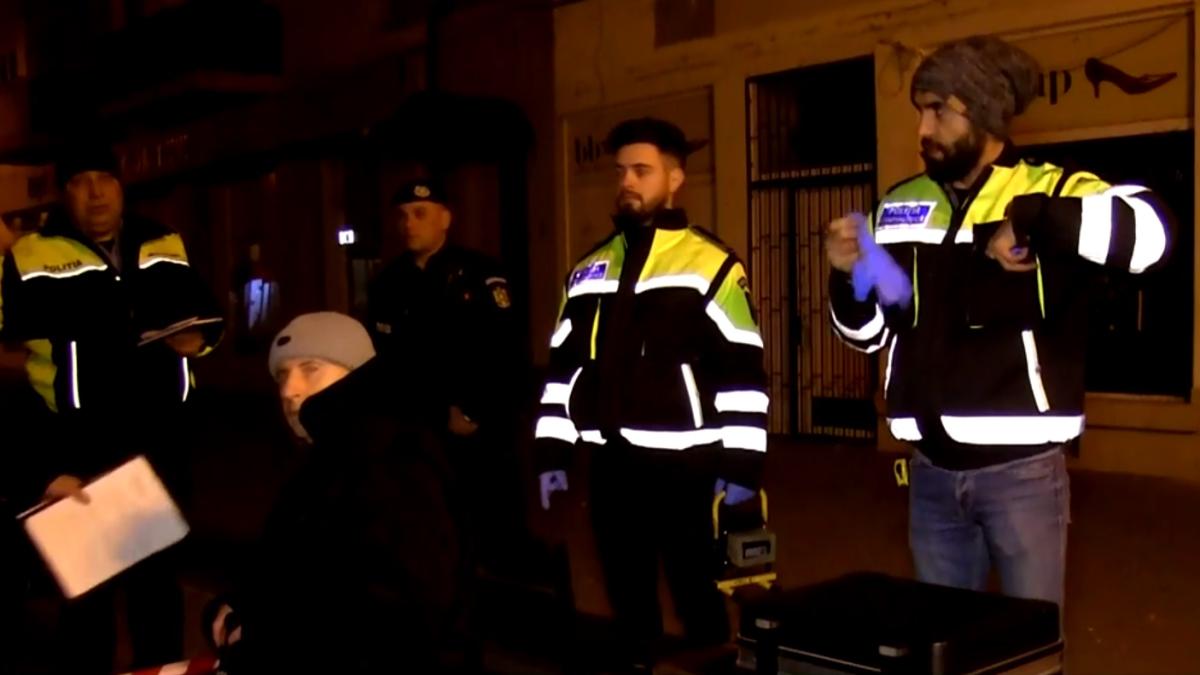 tata_fiu_cazuti_etaj