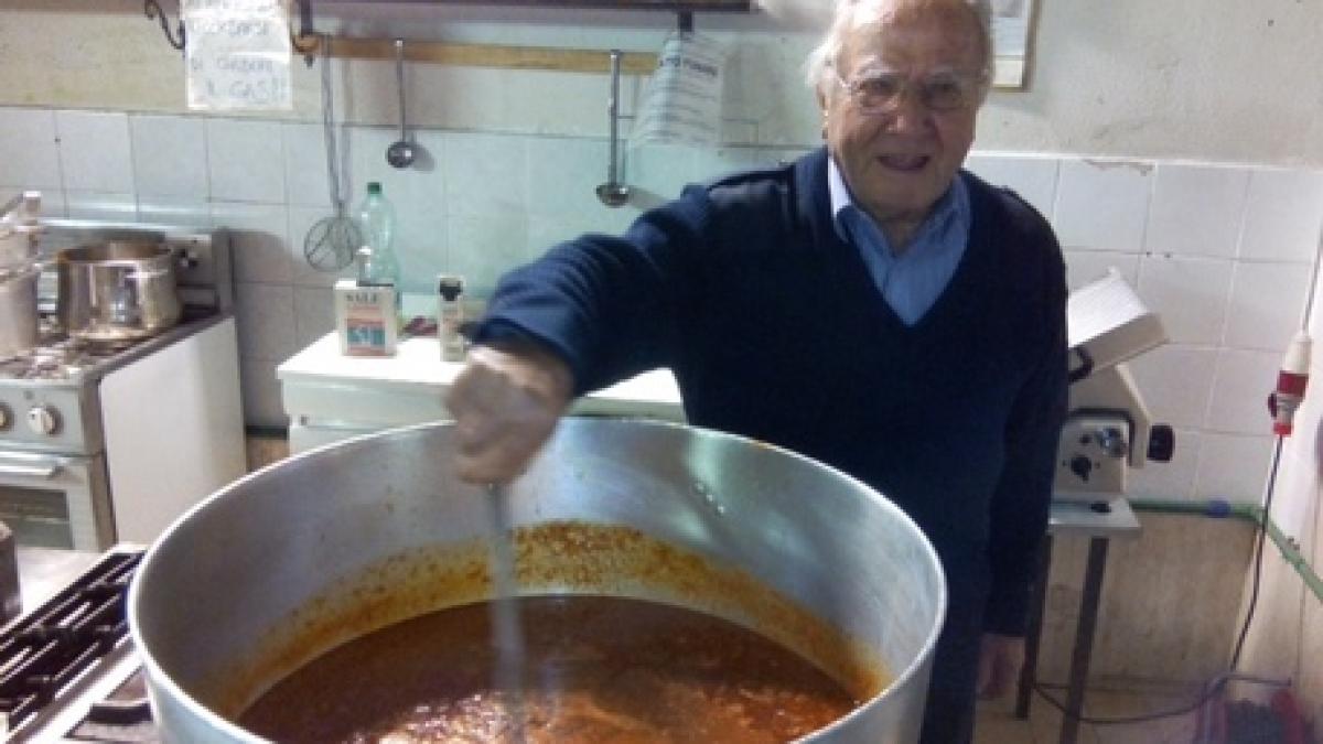 dino_impagliazzo_pensionar_italian_gateste_pentru_cersetori_sursa_ansa_it