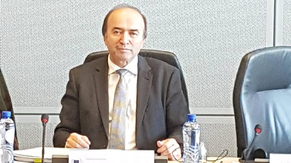 tudorel_toader_bruxelles_facebook_1aprilie