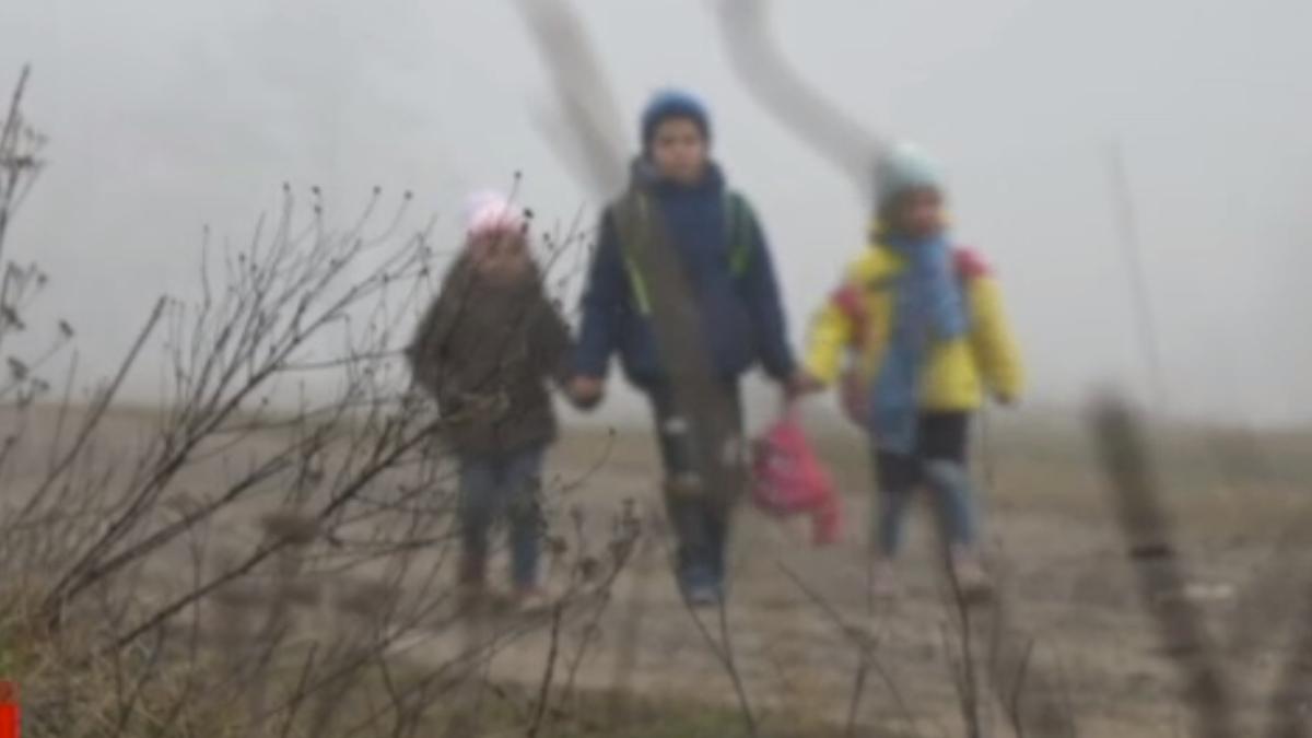 copii_lasati_parinti_munca_strainatate